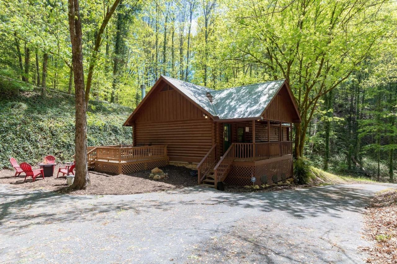 Log Cabin! 1Mile From The Action! Private Lane! Hot Tub! Pool Table! Villa Pigeon Forge Exterior foto